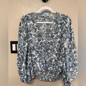 Cece Floral Blue and White Women's Top